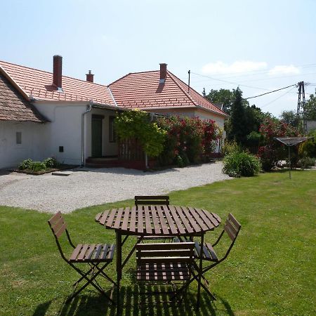 Holiday Home Balatonbereny/Balaton 18150 מראה חיצוני תמונה