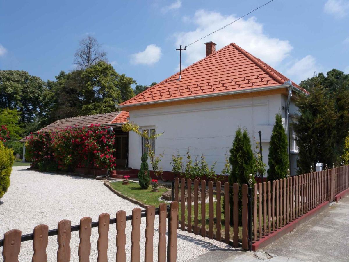 Holiday Home Balatonbereny/Balaton 18150 מראה חיצוני תמונה
